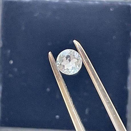 ゾイサイト 天然石ルース 0.46ct /5mm×5mm