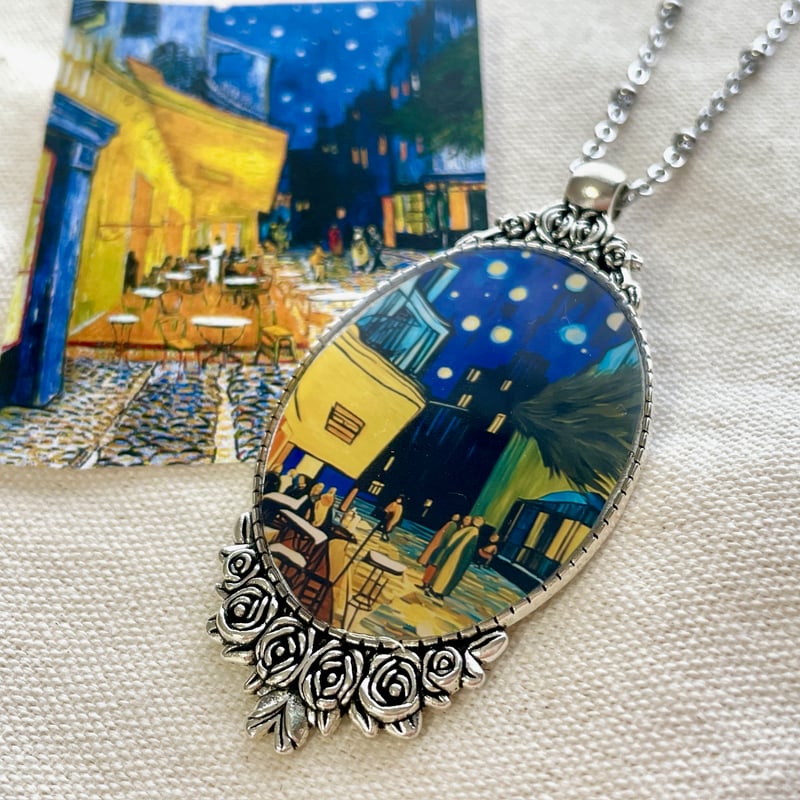 ゴッホ《夜のカフェテラス》のアンティーク調ローズネックレスL/世界の