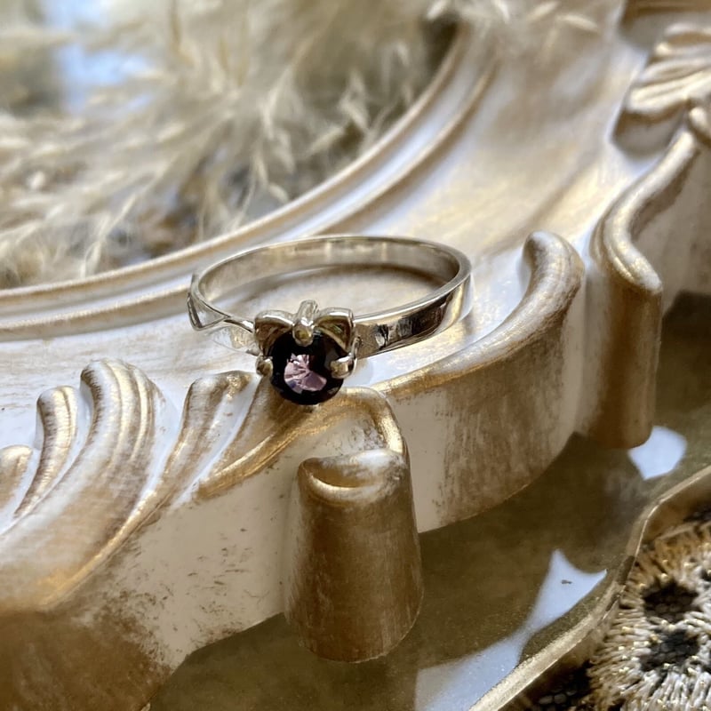 ねこ守りシリーズ】猫ちゃんリング/ガーネット | ジュエリー春日