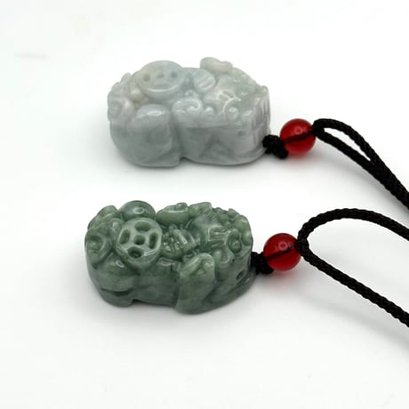 貔貅様（ヒキュウ様）の天然石ネックレス/ 翡翠