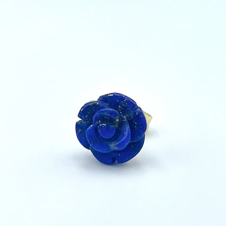 【アレルギー対応】天然石薔薇ラピスラズリのスタッドピアス