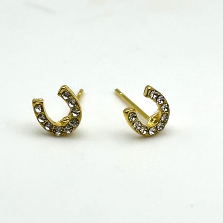 馬蹄（ホースシュー）ピアス｜日々のきらめき