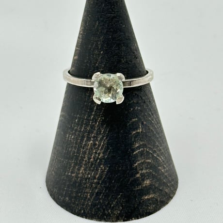 一粒 華奢リング/グリーンベリル0.76ct