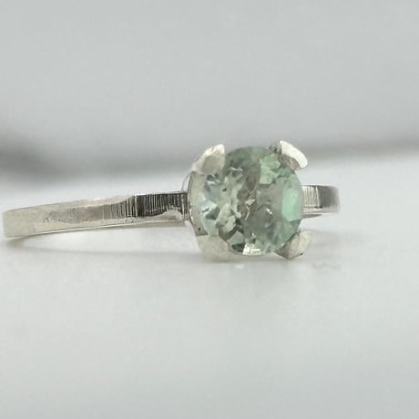 一粒 華奢リング/グリーンベリル0.76ct