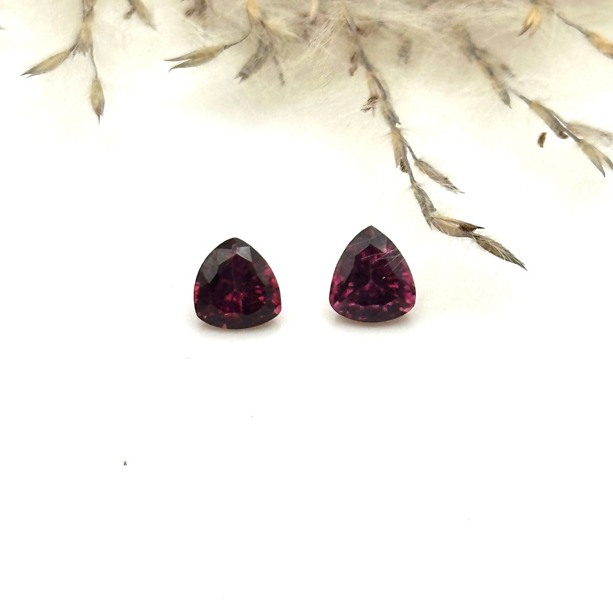 ロードライトガーネット2石セット｜【ディープローズ】トリリアン