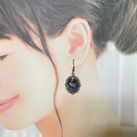 【限定1点】ウィリアム・モリス「いちご泥棒」/アンティーク調ピアス