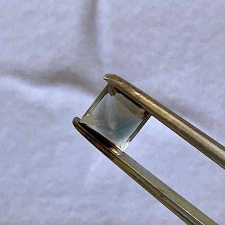 オレゴンサンストーン 天然石ルース /5×6mm