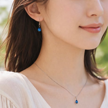 ホタルガラス ドロップピアス｜沖縄琉球ガラスの海のしずく｜揺れるピアス