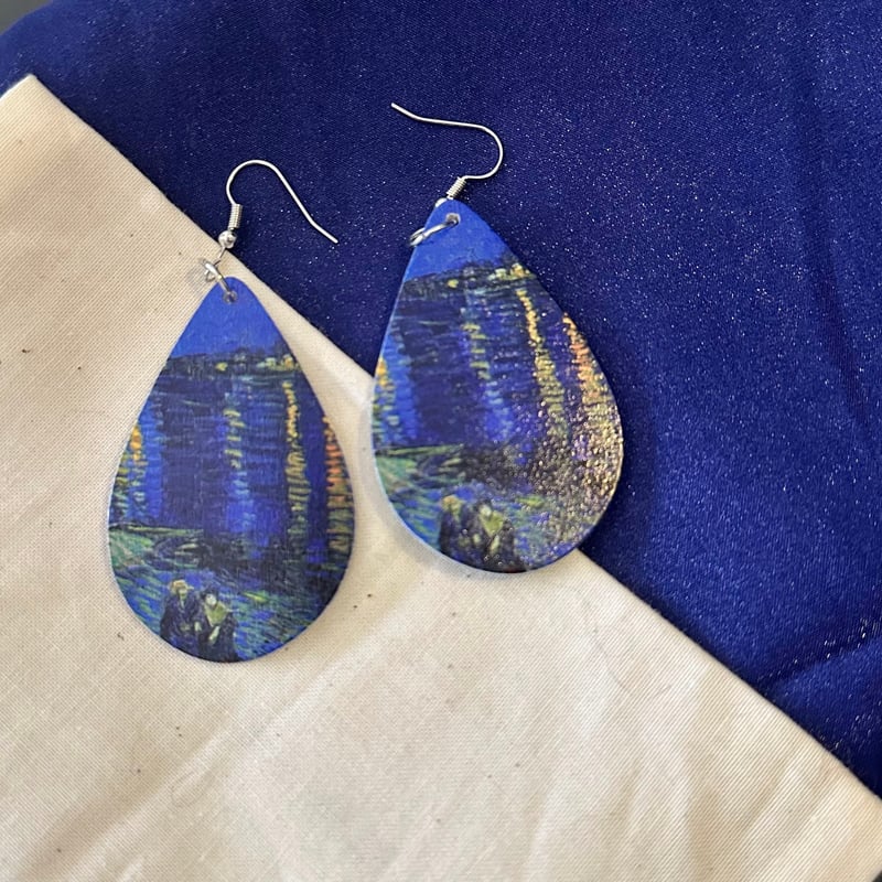 ゴッホ《ローヌ川の星月夜》大ぶり名画アートピアス｜両面同柄デザイン