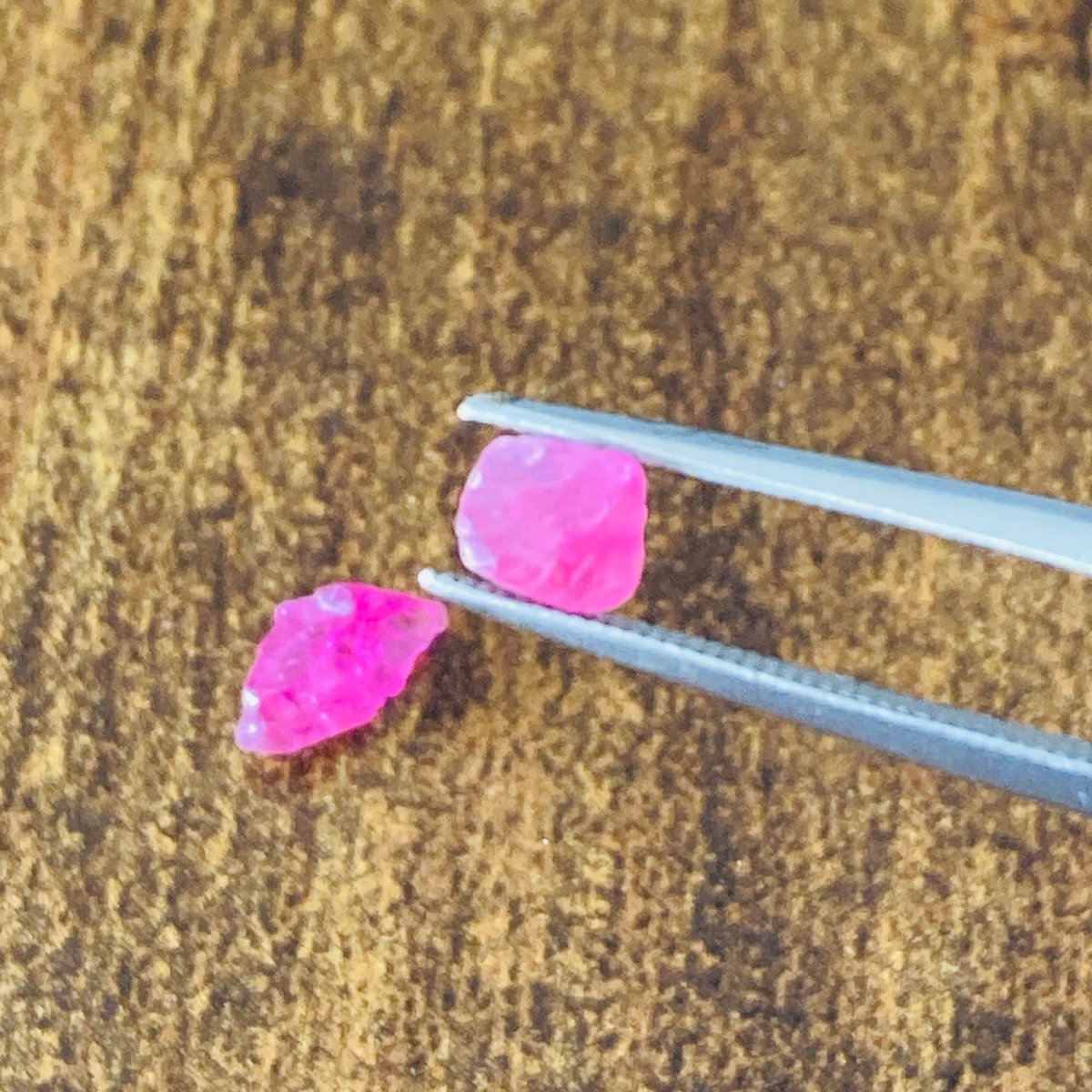 8月誕生石】スピネル 原石未研磨セット | ジュエリー春日