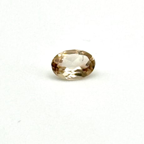 11月誕生石 シャンパントパーズ ルース 0.82ct｜天然シャンパンカラーの輝き