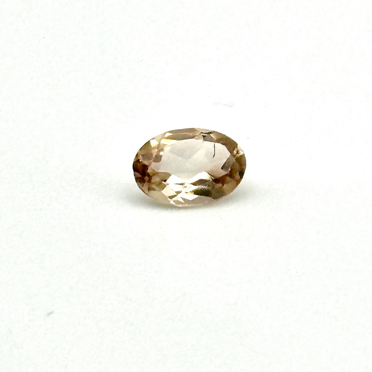 11月誕生石 シャンパントパーズ ルース 0.82ct｜天然シャンパンカラー