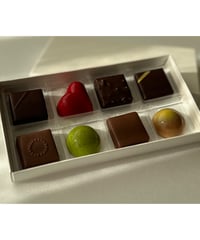 ボンボンショコラ　ユイット　8粒入り