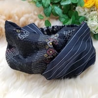 幅広クロスヘアバンド　ブラック ボーダー ×和柄