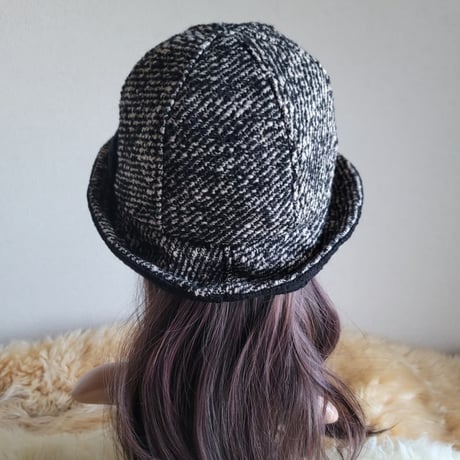 three. premium★59.5㎝★フィット hat★ブラック×クリーム