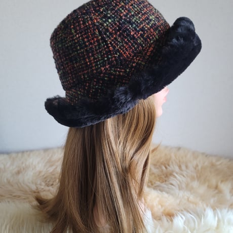 three. premium★62㎝★イタリア　ツイードミックス★襟元が邪魔になら無い★ビッグボタン　コンパクトhat