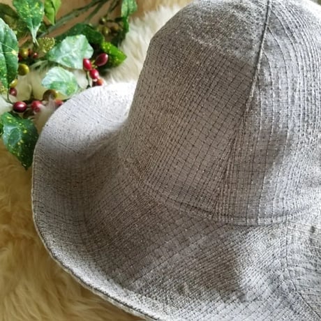 ★頭のラインにフィット★トップ丸型 つば広★ワイヤーアレンジ
