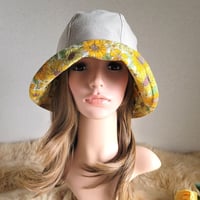 フィット hat★約60㎝★ナチュラルベージュ★cottonリネン×イエローFlower