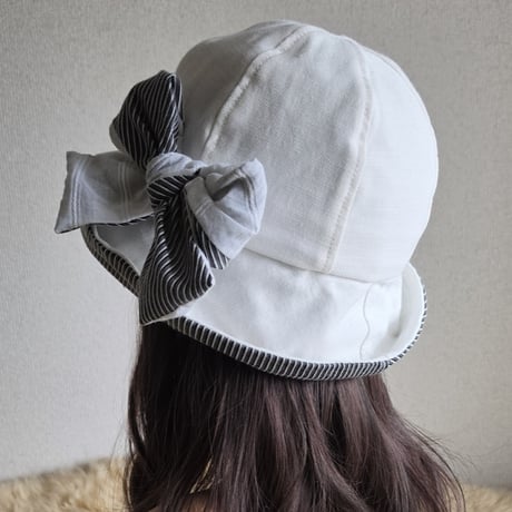 ホワイトデニム×光沢ストライプ★約60㎝★フィット hatリボン