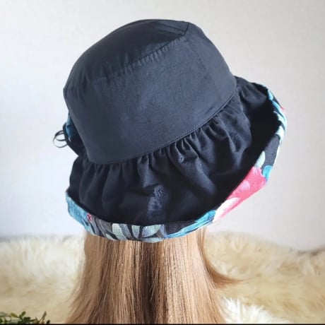 ★Flower×black★コサージュ★ミディアム★63㎝★日差しに負けない★ギャザーフリル 帽子★コサージュ付き