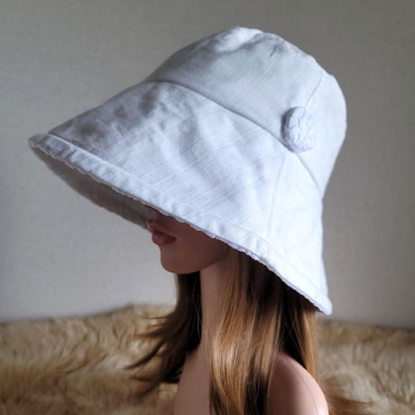 リーフレース×ホワイトcotton★ひとつ持っていると～★約61㎝