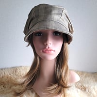 ゴールドラメが素敵★みんなに 見せたい 渦巻くback スタイル