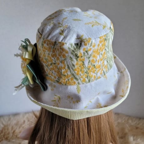 ★彩りミモザ　hat★つば広バージョン×コサージュ帽子