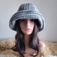 three. premium★59.5㎝★フィット hat★ふわっと優しい★グレーチェック