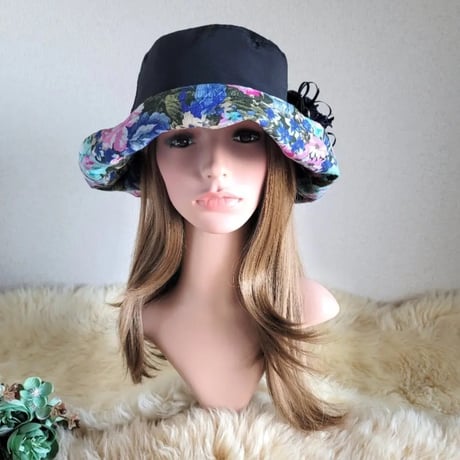 ★Flower×black★コサージュ★ミディアム★62.5㎝★日差しに負けない★ギャザーフリル 帽子★コサージュ付き