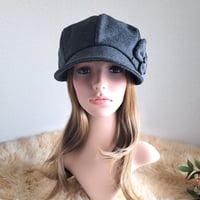 トラッドな仕上がり 蝶が舞う ゆったり サイズ バタフライ リボン キャスケット