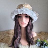 バンビ柄★ポンポンhat