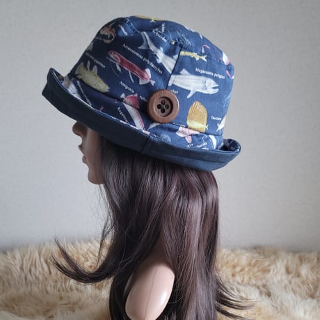★深海魚★woodボタン★62㎝★襟元が邪魔になら無い★コンパクトhat