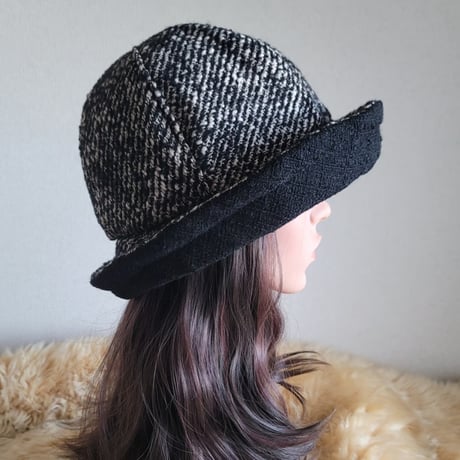 three. premium★59.5㎝★フィット hat★ブラック×クリーム