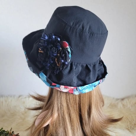 ★Flower×black★コサージュ★ミディアム★63㎝★日差しに負けない★ギャザーフリル 帽子★コサージュ付き