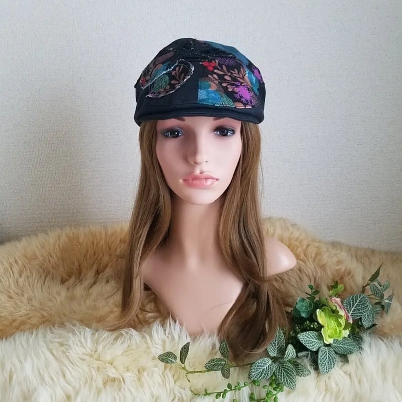 ☆Flower×リーフ モチーフが 可愛い☆ハンチング☆ ブラック