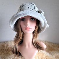 フィット hat×リボン★three. premium★ブラックゴールドFlower