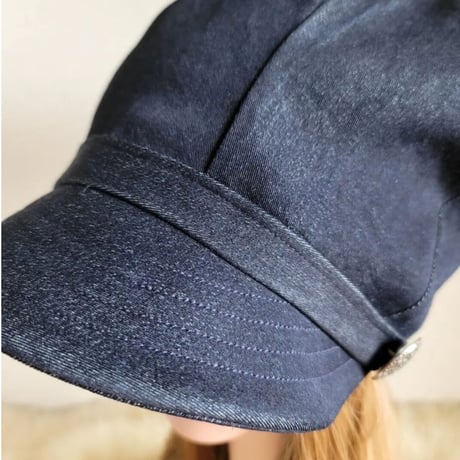 ★しっかりデニム★味わいを楽しむ★みんなに 見せたい 渦巻くback スタイル