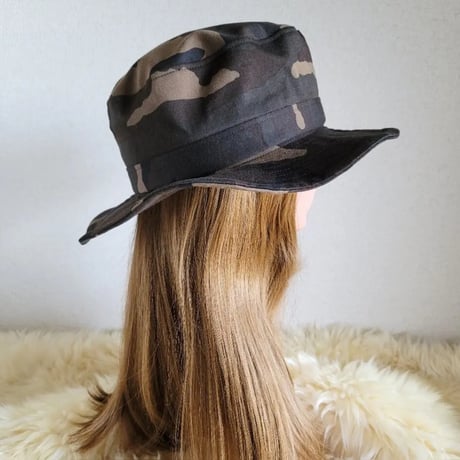 自分らしくアレンジ hat★61.5㎝★ゆったり サイズ調節付き ワイヤー入りハット 迷彩 wood
