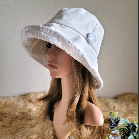 しっかりオフホワイトcotton★ひとつ持っていると便利なプレーン帽子×リーフ模様レース★61.5㎝★
