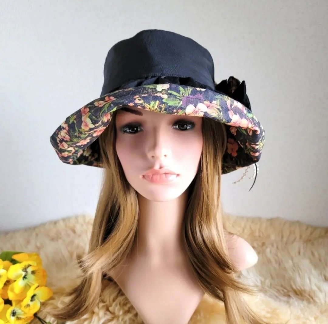 メタモルフォーゼ　別珍薔薇コサージュ付き帽子　ブラック ☆ビオラFlower×black☆日差しに負けない☆ギャザーフリル 帽子