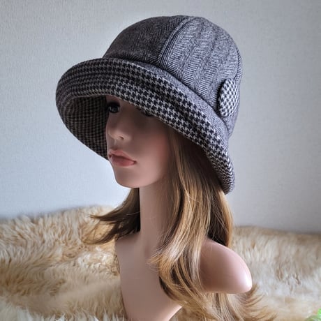 three. premium★フィットhat★しっかりウール★ヘリンボーン　ツイード★