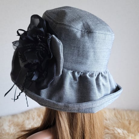three.luxury★艶シルクwool★グレー系★日差しに負けない★ギャザーフリル