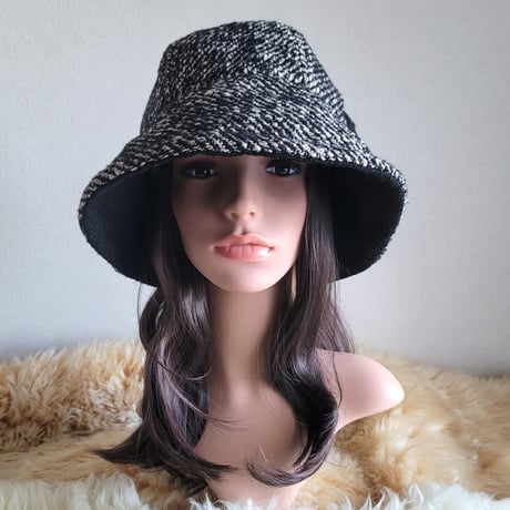 three. premium★59.5㎝★フィット hat★ブラック×クリーム