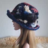 three. premium★ポンポンhat★ネイビーカラー・チェック柄