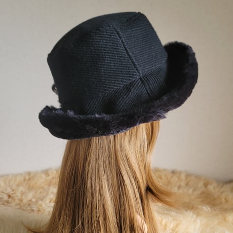 ポンポンhat★厚手ブラックwool斜めライン★約61.5㎝★