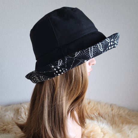 ブラックヘcottonへリンボーン柄×サークルFlower★ひとつ持っていると便利なプレーン帽子