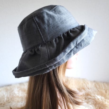 three.luxury★艶シルクwool★グレー系★日差しに負けない★ギャザーフリル