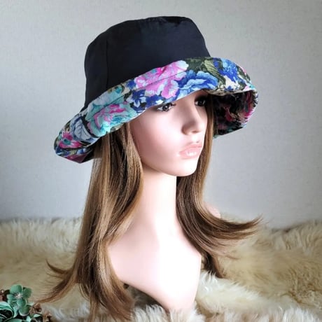 ★Flower×black★コサージュ★ミディアム★62.5㎝★日差しに負けない★ギャザーフリル 帽子★コサージュ付き