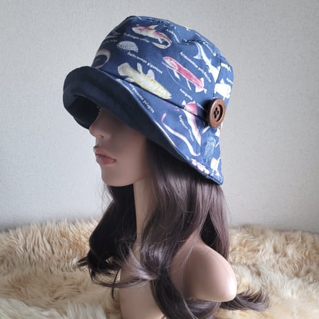 ★深海魚★woodボタン★62㎝★襟元が邪魔になら無い★コンパクトhat