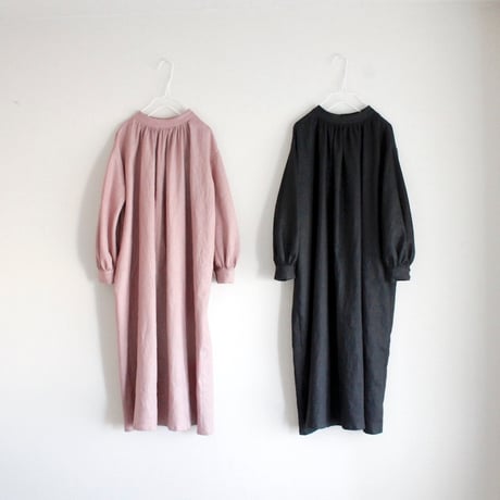 Stand collar dress 120